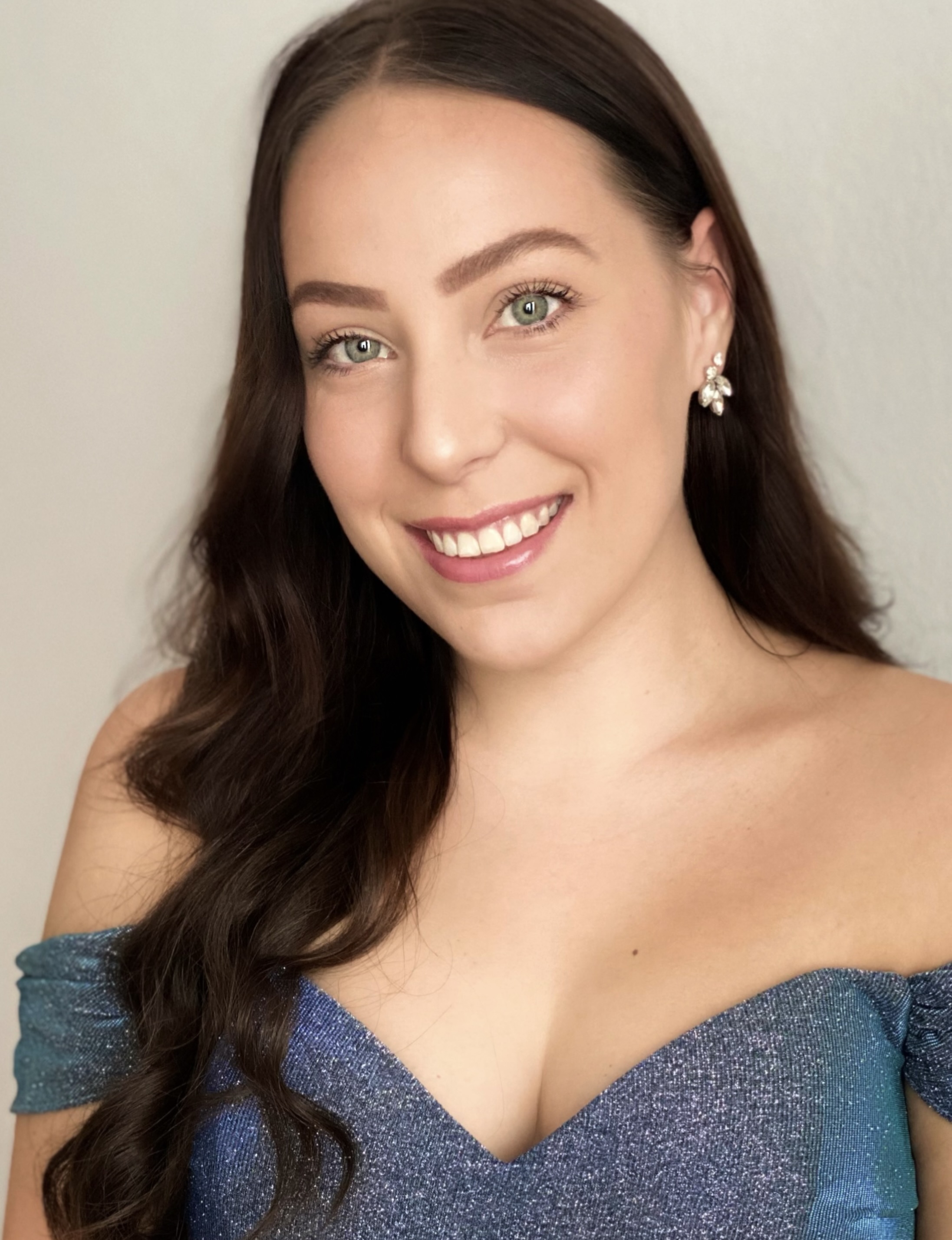 Nicole Pillhofer — Soprano